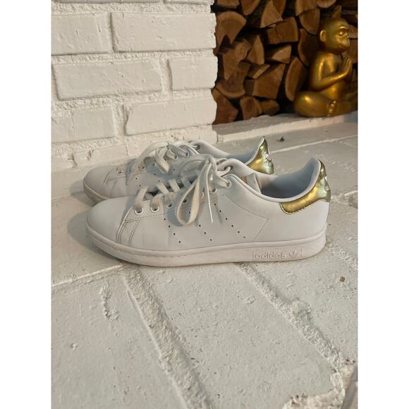 Adidas Stan Smith Size 9 White Gold Athletic Lifestyle Shoes Sneakers - Picture 5 of 6